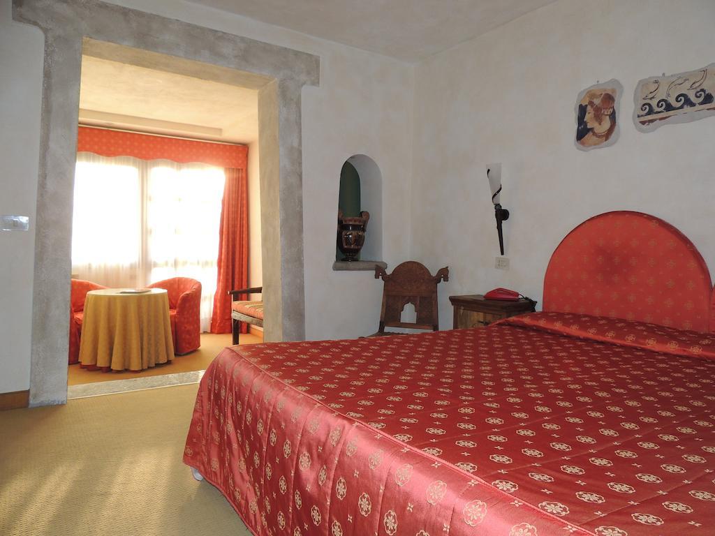 Вілла Country Relais I Due Laghi Анґуїллара-Сабація Номер фото