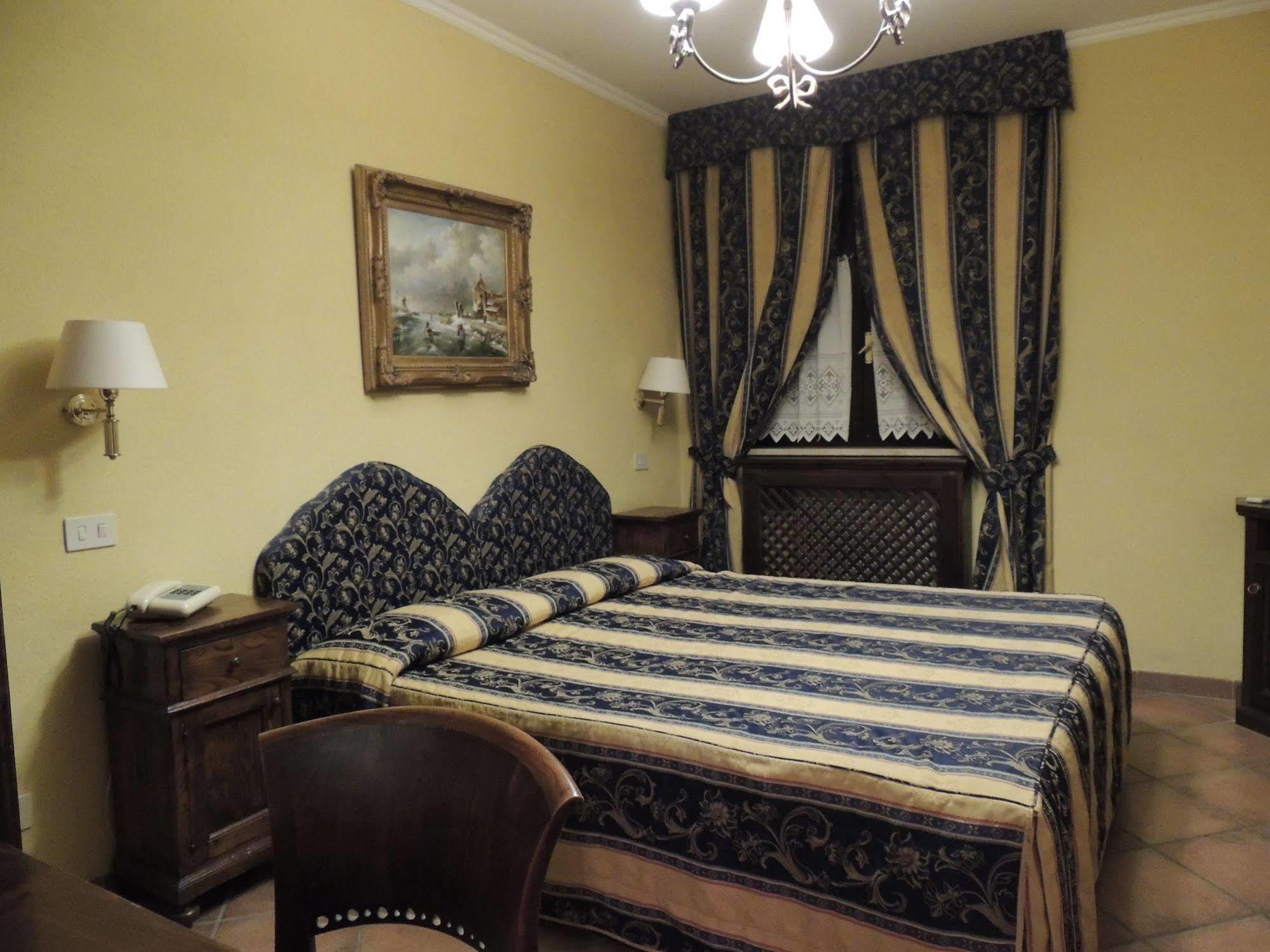 Вілла Country Relais I Due Laghi Анґуїллара-Сабація Екстер'єр фото