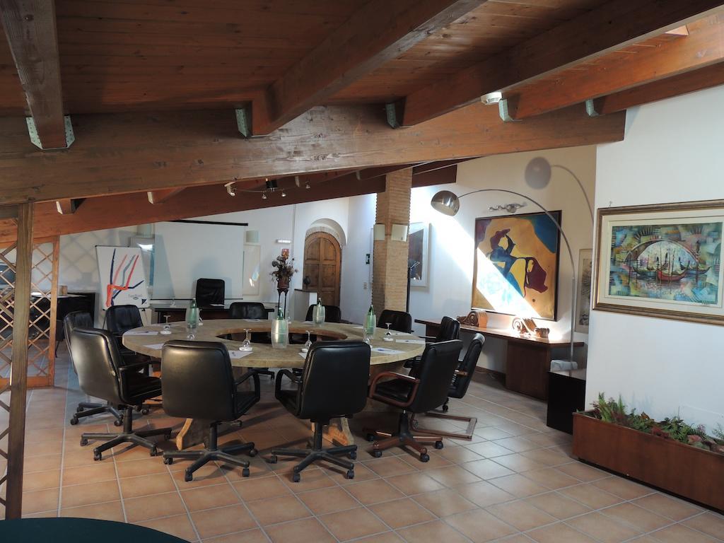 Вілла Country Relais I Due Laghi Анґуїллара-Сабація Екстер'єр фото